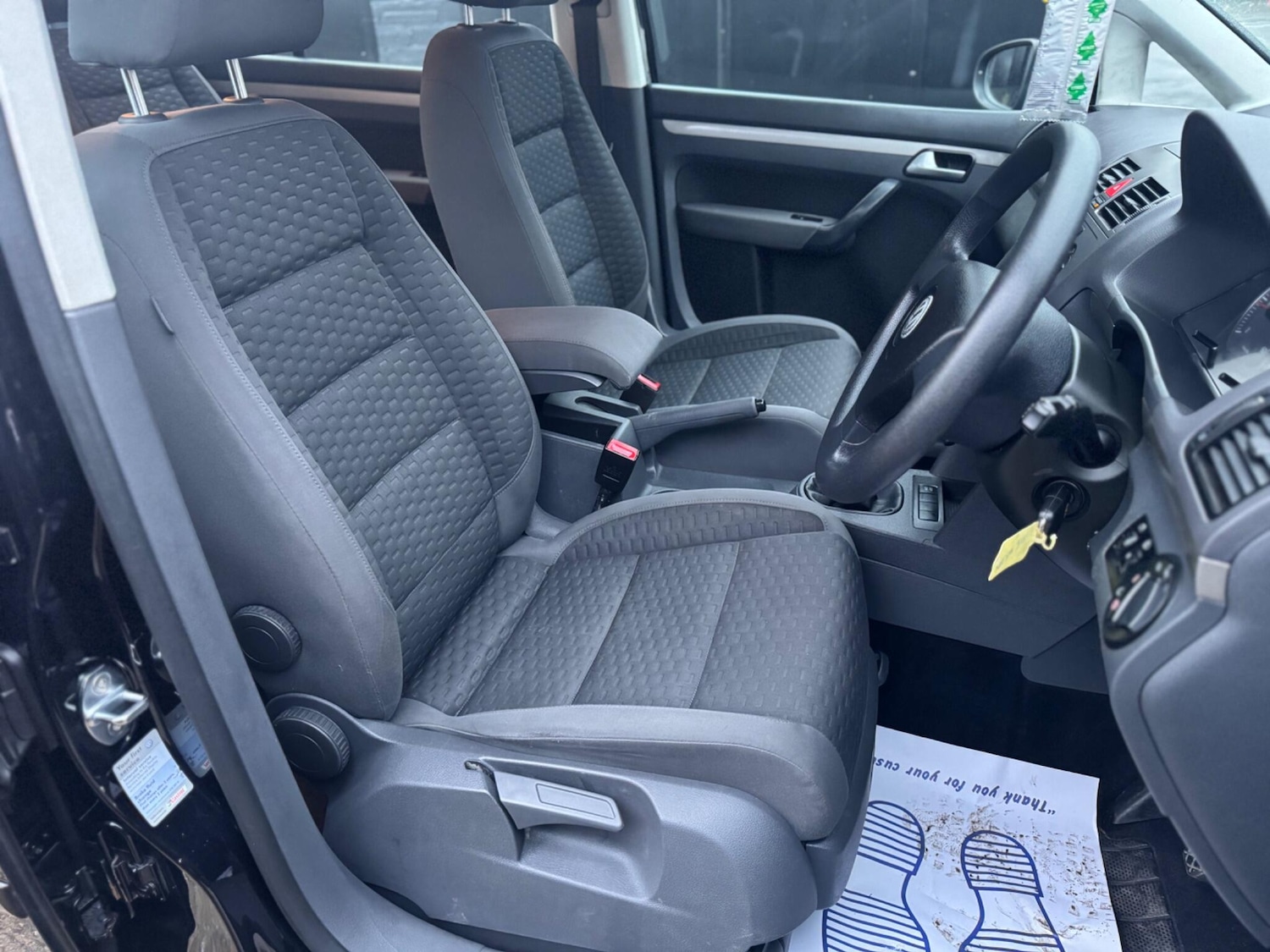 Used Volkswagen Touran 2009 for sale - 77238210: Photo 12