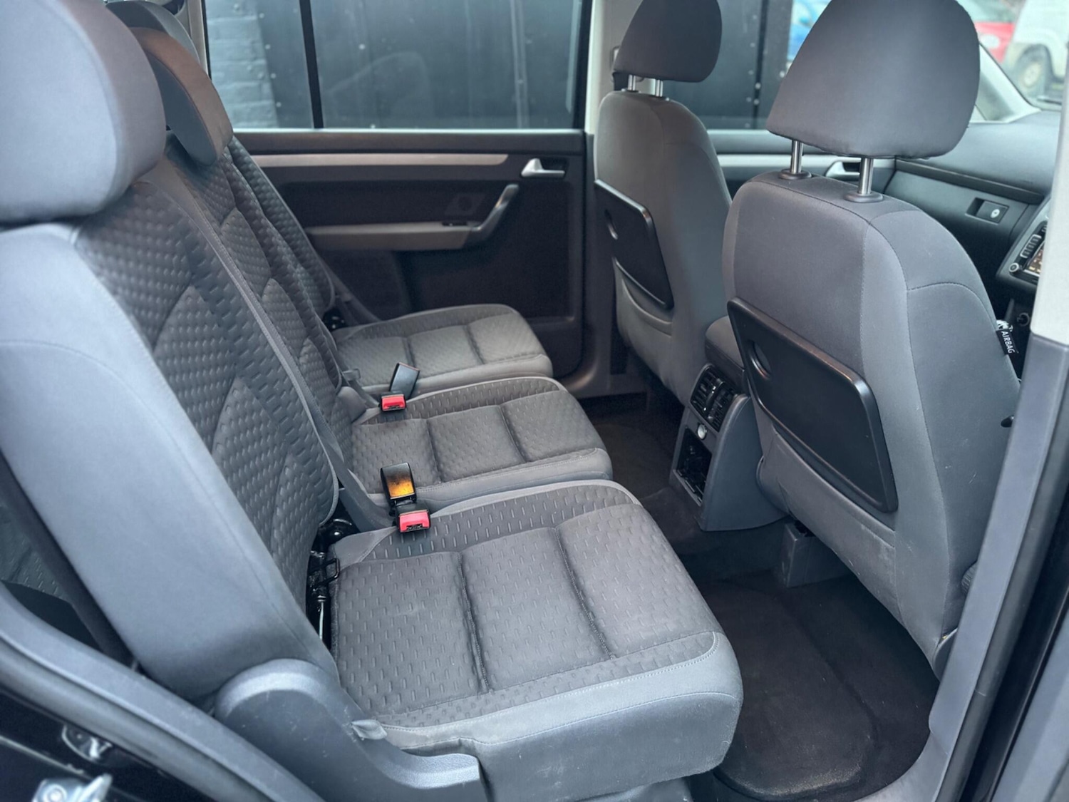 Used Volkswagen Touran 2009 for sale - 77238210: Photo 18