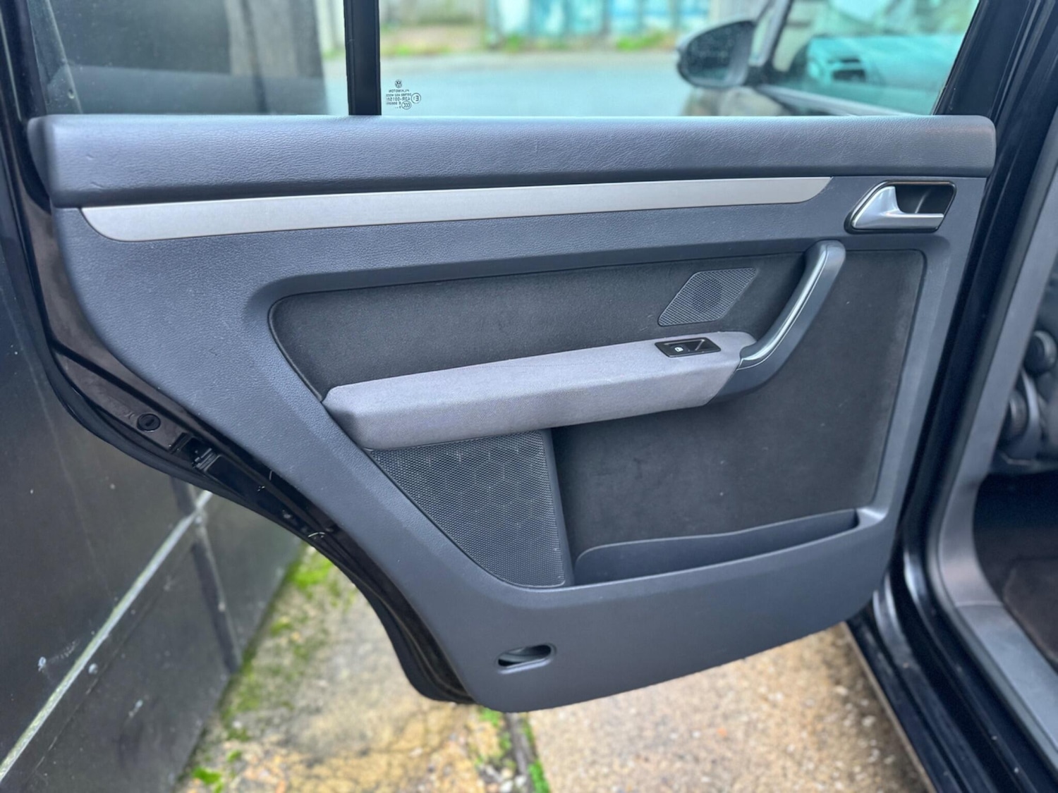 Used Volkswagen Touran 2009 for sale - 77238210: Photo 22