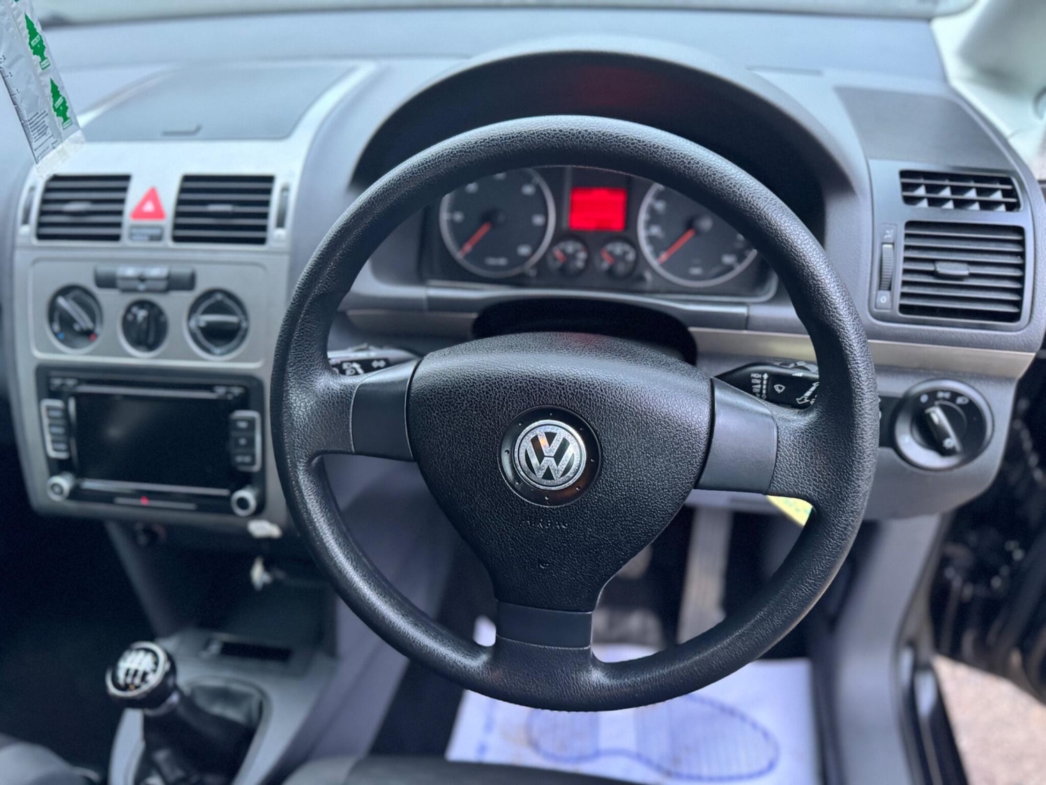 Used Volkswagen Touran 2009 for sale - 77238210: Photo 31