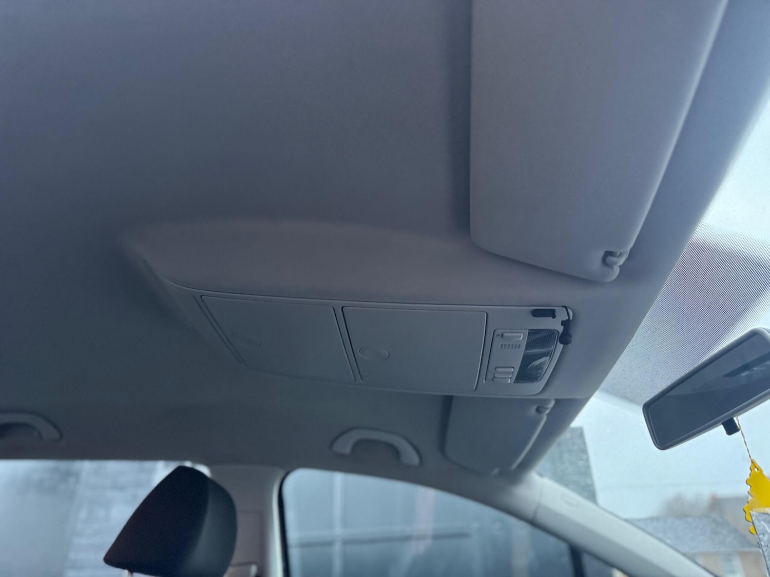 Used Volkswagen Touran 2009 for sale - 77238210: Photo 35