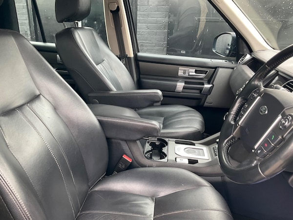 Used Land Rover Discovery 4 2015 for sale - 75339733: Photo 15