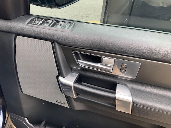 Used Land Rover Discovery 4 2015 for sale - 75339733: Photo 46