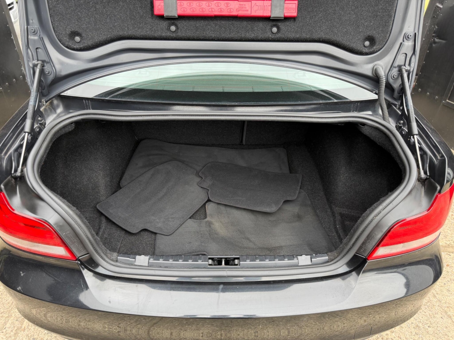 Used BMW 1 Series 2011 for sale - 78184320: Photo 24