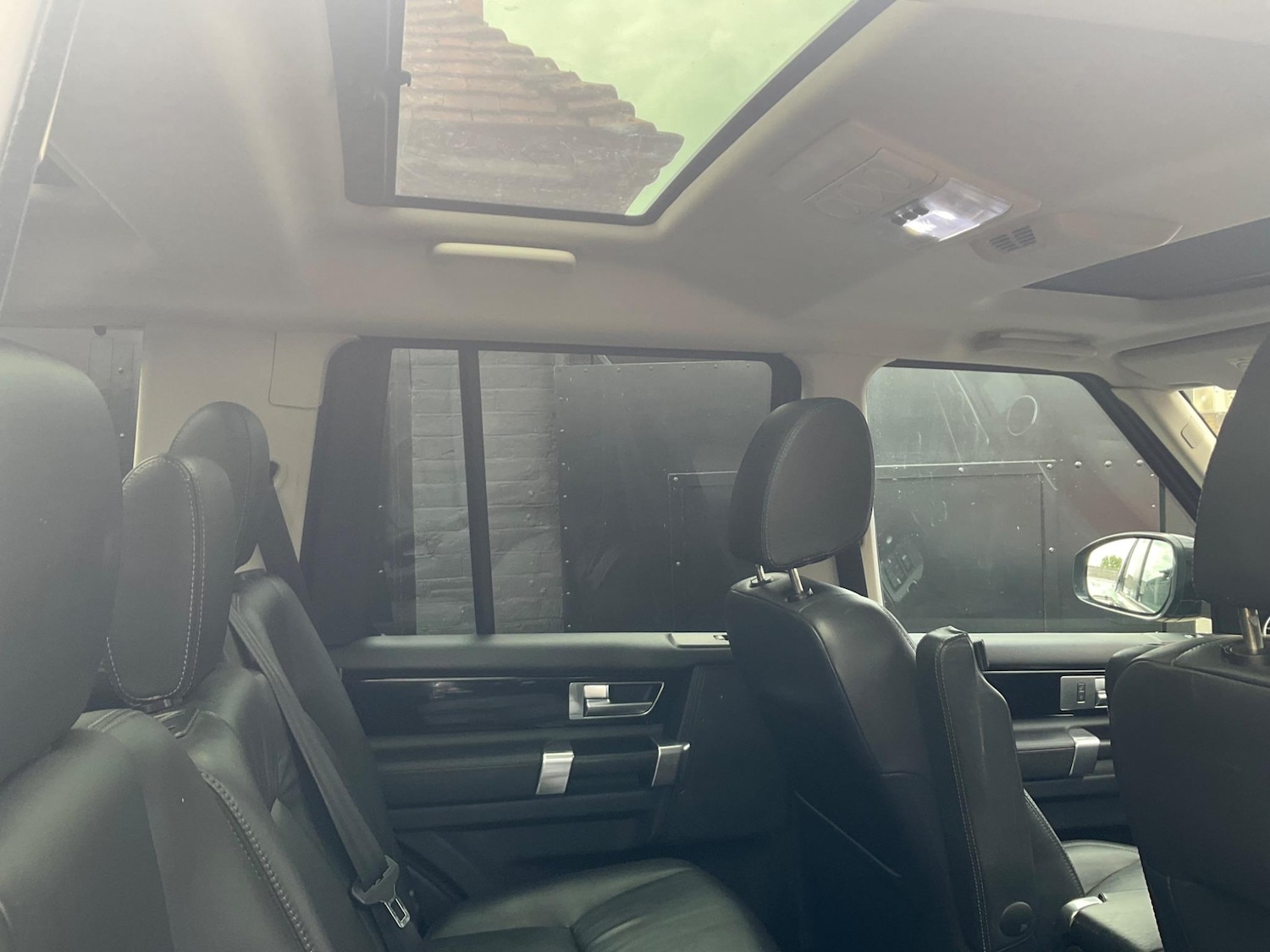 Used Land Rover Discovery 2014 for sale - 76988715: Photo 35