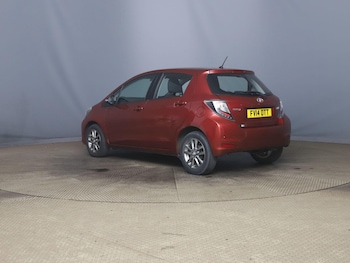 Used Toyota Yaris 2014 for sale - 79540505: Photo