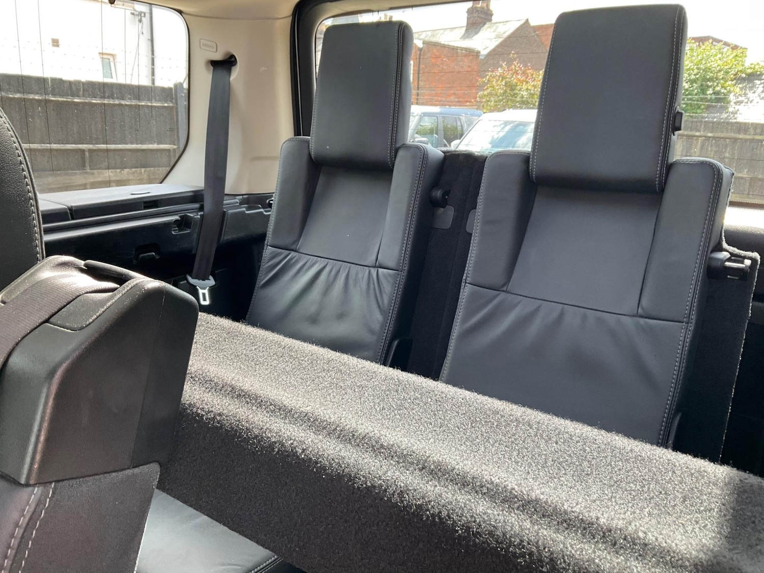 Used Land Rover Discovery 2015 for sale - 76996586: Photo 32