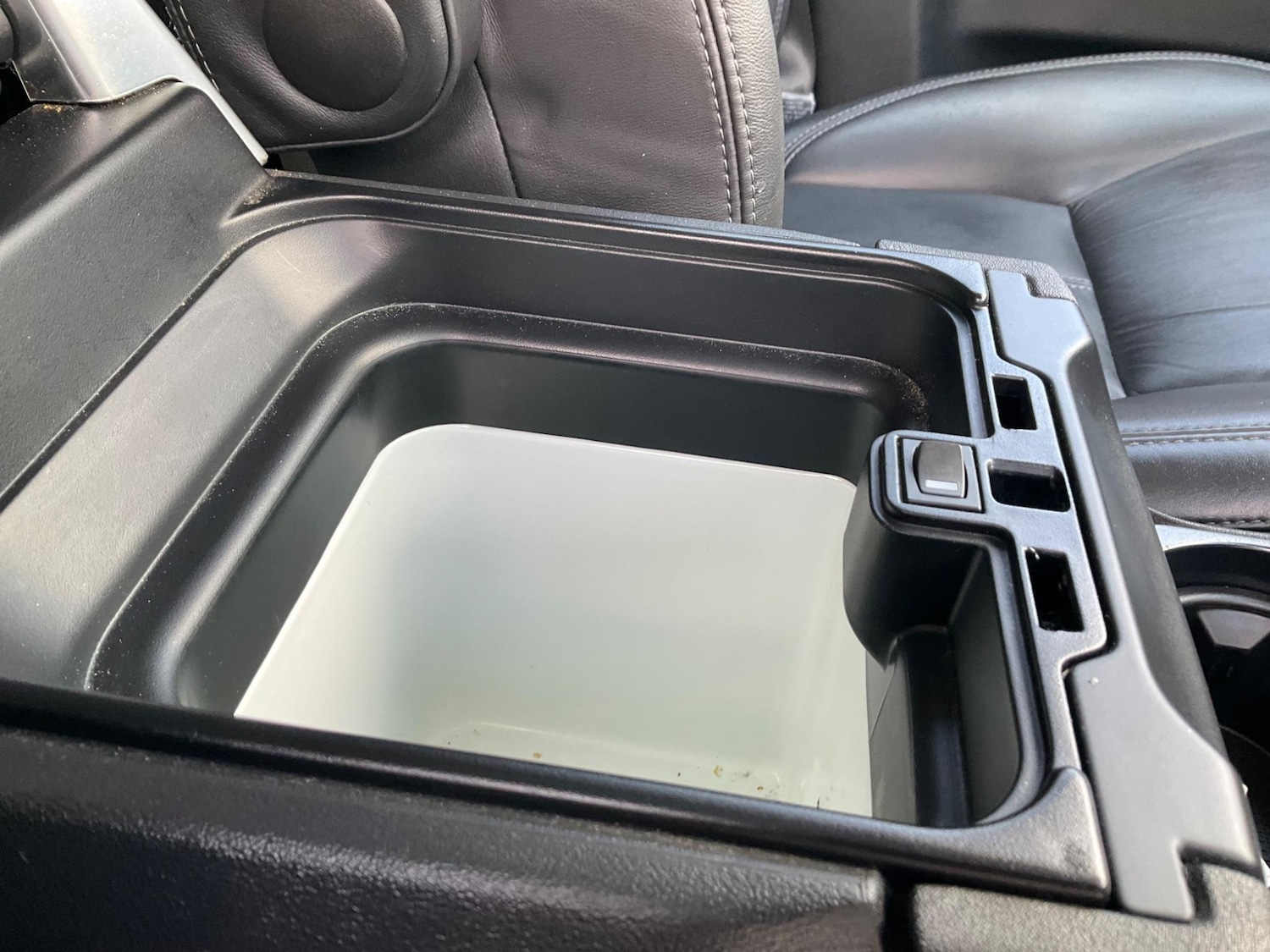 Used Land Rover Discovery 2015 for sale - 76996586: Photo 75