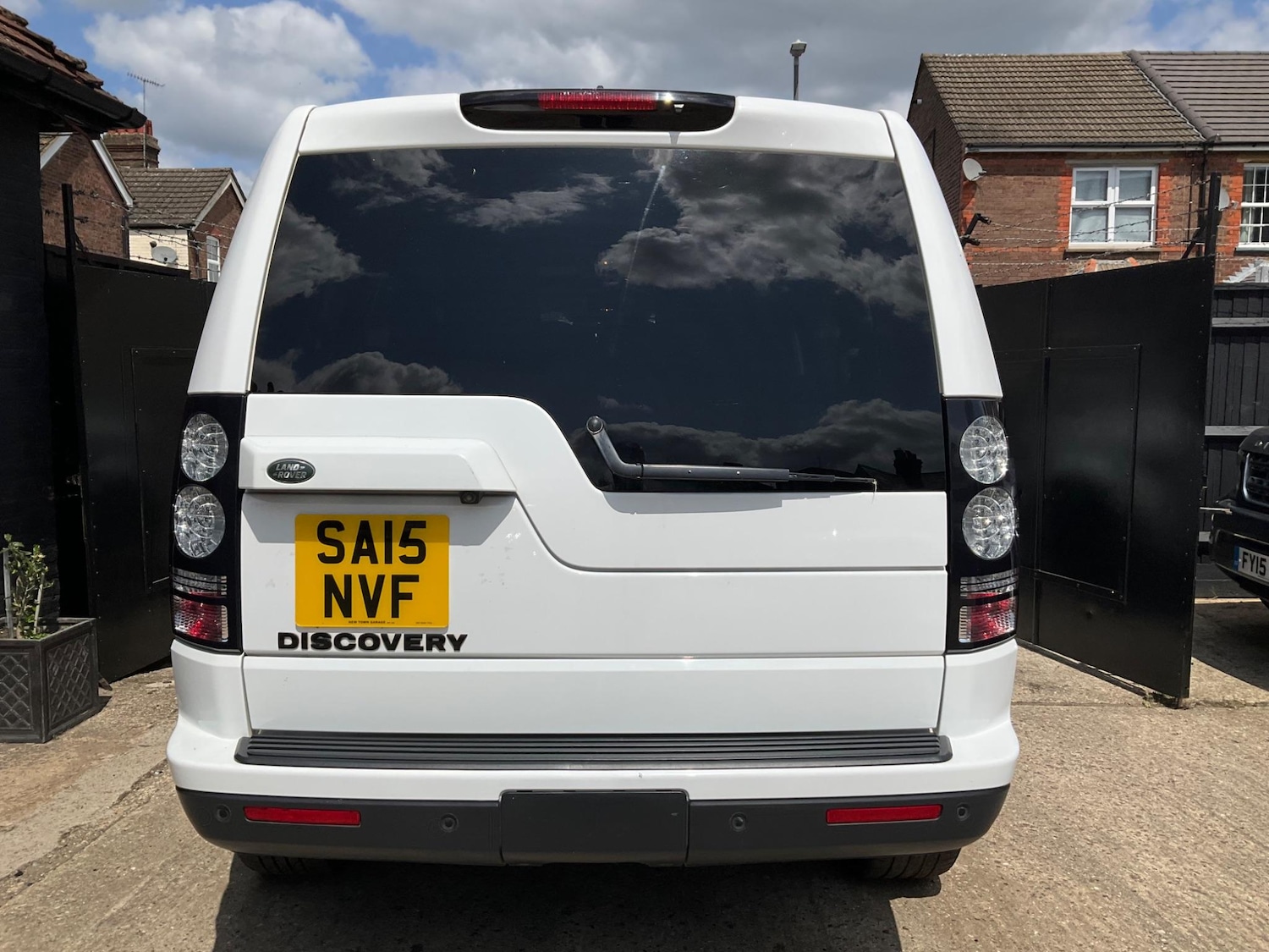 Used Land Rover Discovery 2015 for sale - 76996586: Photo 9