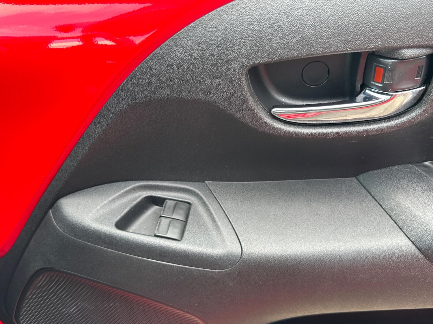 Used Peugeot 108 2015 for sale - 77564819: Photo 16