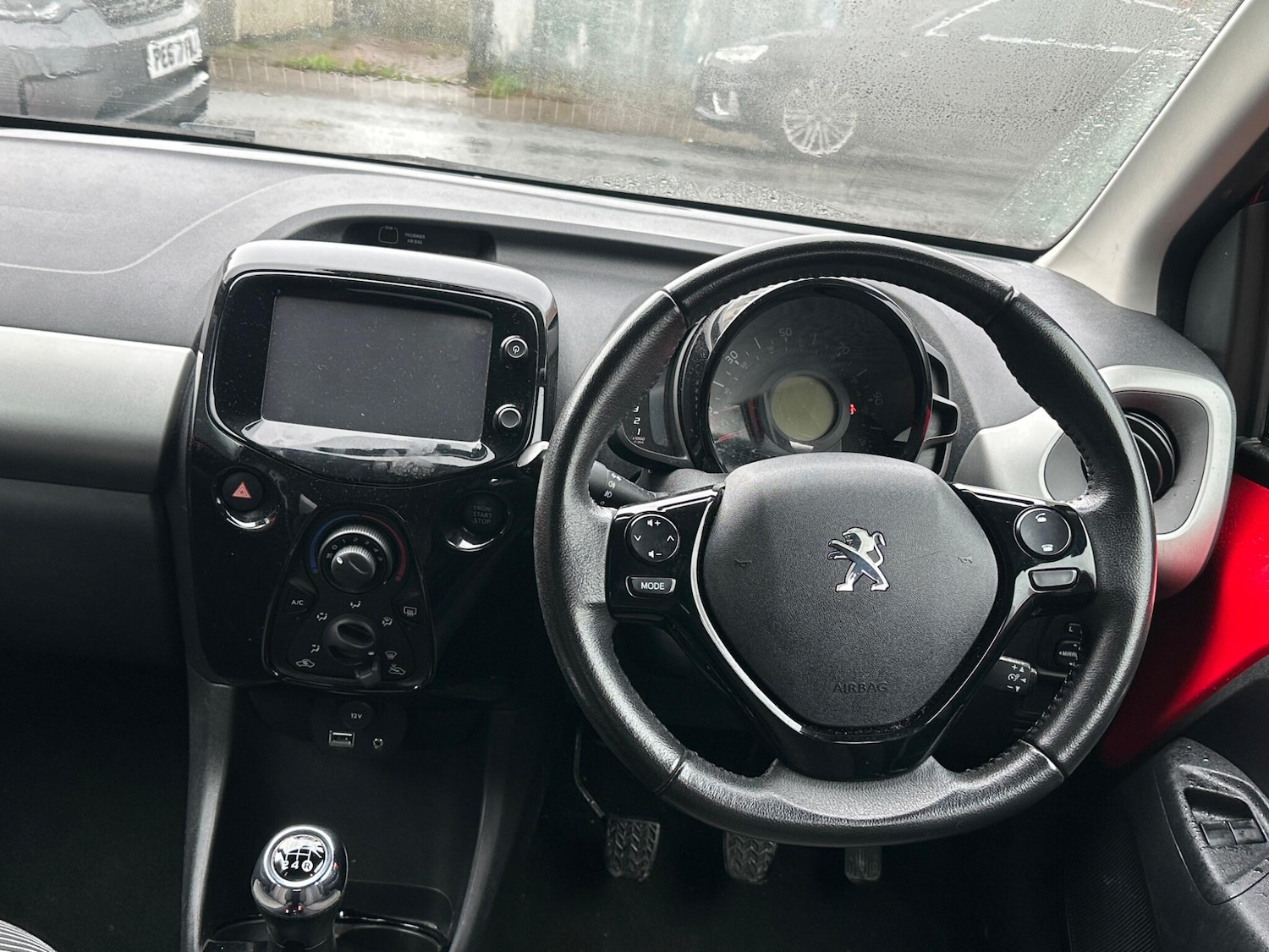 Used Peugeot 108 2015 for sale - 77564819: Photo 24