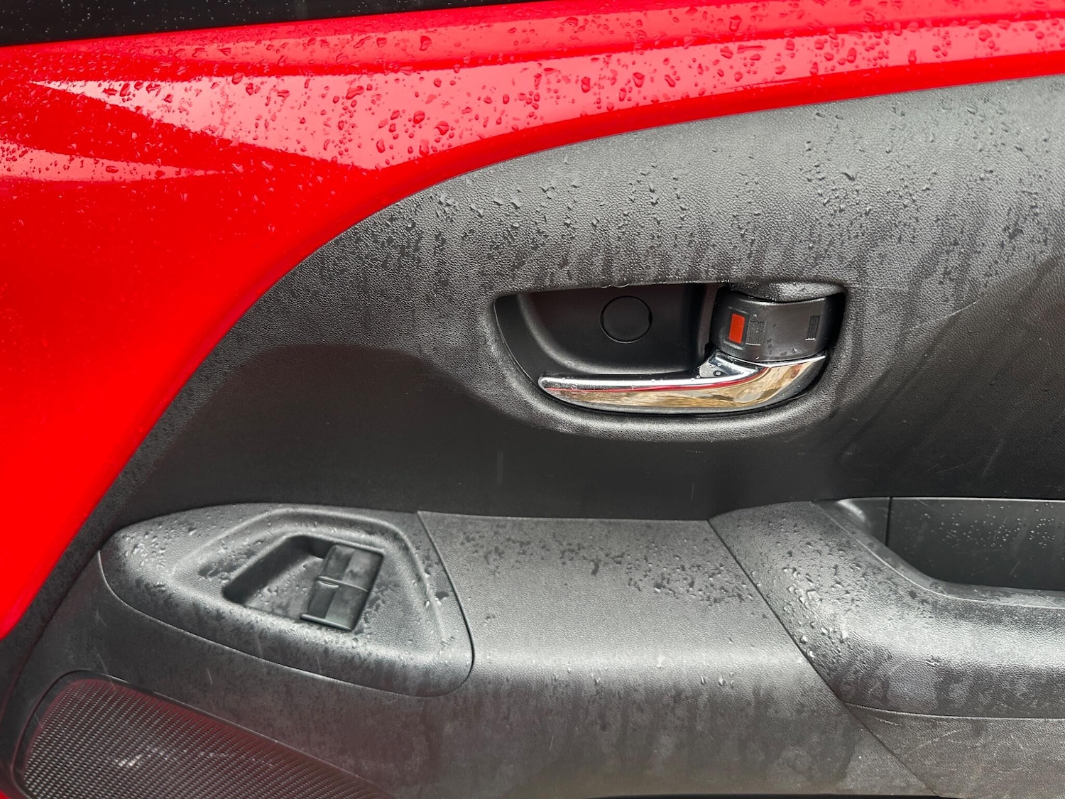 Used Peugeot 108 2015 for sale - 77564819: Photo 31