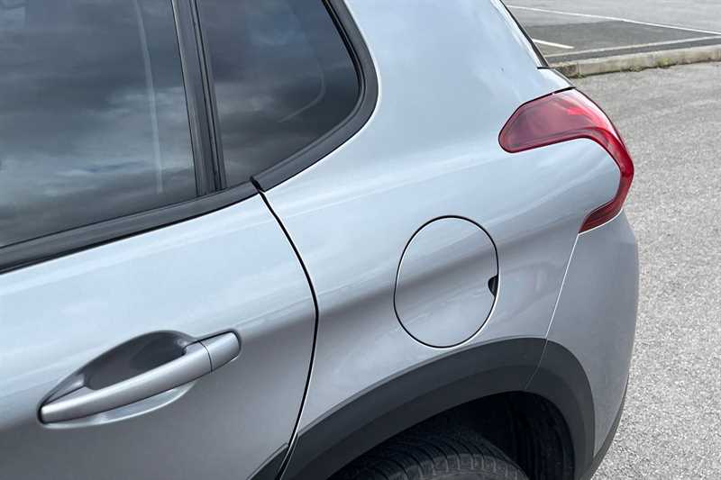 Used Peugeot 2008 2019 for sale - 76648275: Photo 47