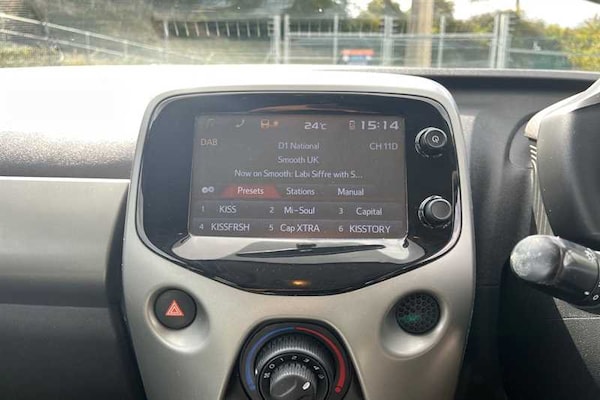 Used Peugeot 108 2016 for sale - 76180258: Photo 18