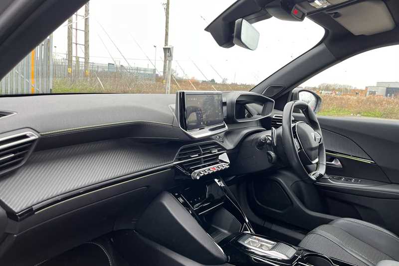 Used Peugeot 2008 2023 for sale - 76928273: Photo 13