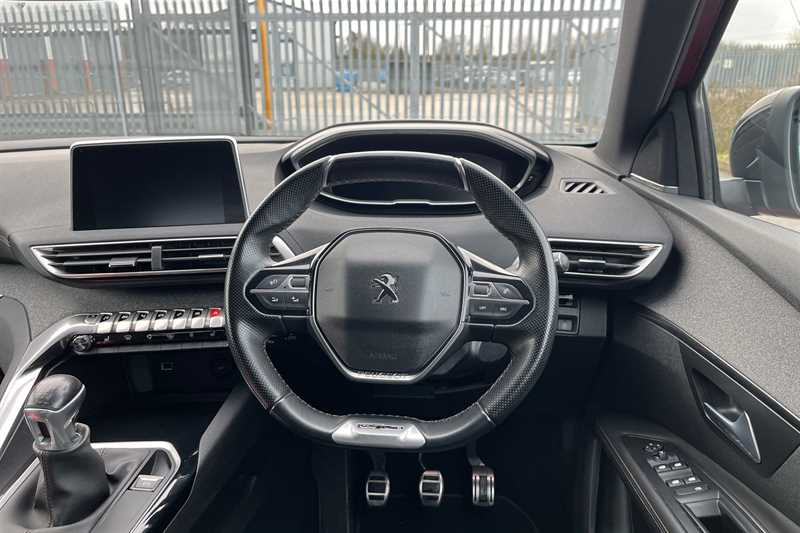 Used Peugeot 3008 2018 for sale - 77158138: Photo 11