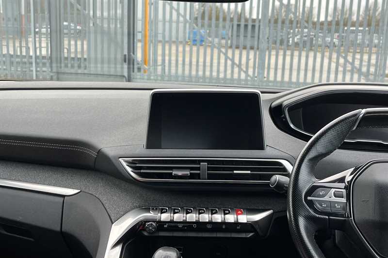 Used Peugeot 3008 2018 for sale - 77158138: Photo 14