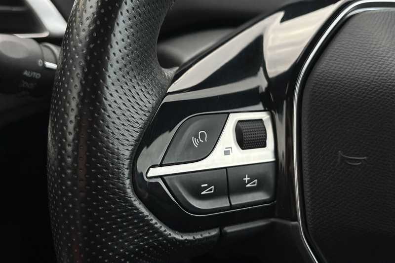 Used Peugeot 3008 2018 for sale - 77158138: Photo 21