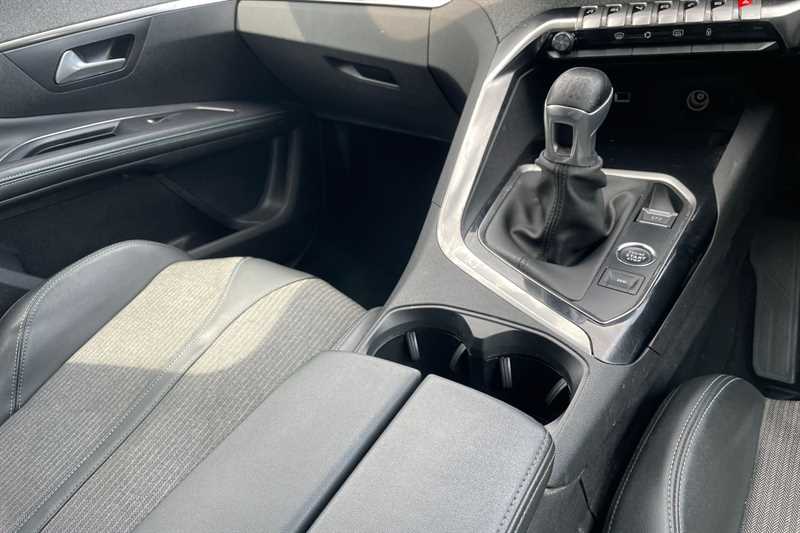 Used Peugeot 5008 2021 for sale - 76261923: Photo 14