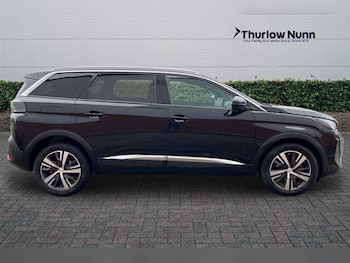 Used Peugeot 5008 2023 for sale - 76420579: Photo