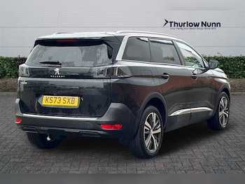 Used Peugeot 5008 2023 for sale - 76420579: Photo