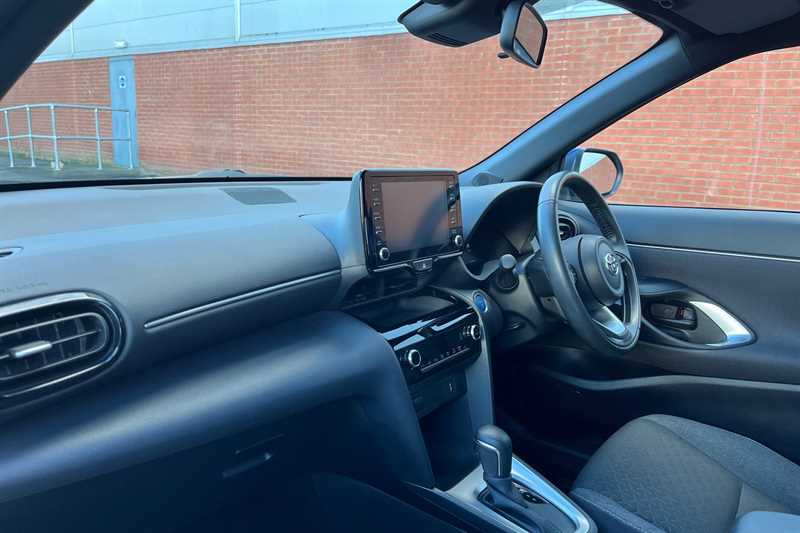 Used Toyota Yaris Cross 2023 for sale - 77471365: Photo 13