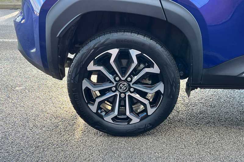 Used Toyota Yaris Cross 2023 for sale - 77471365: Photo 34