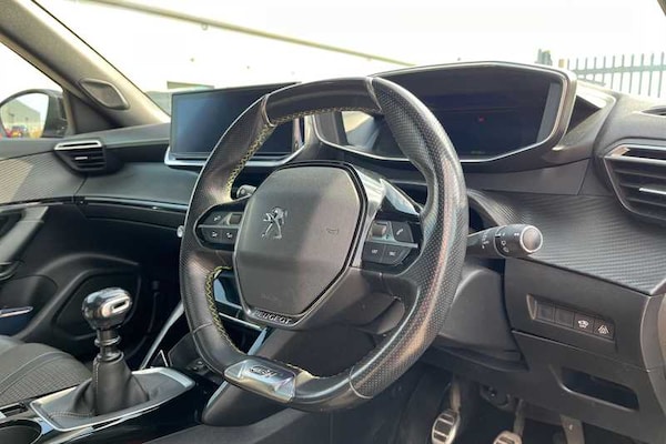 Used Peugeot 2008 2020 for sale - 76168975: Photo 10