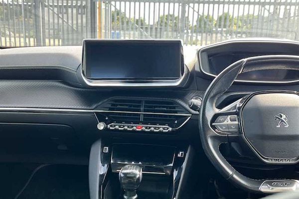 Used Peugeot 2008 2020 for sale - 76168975: Photo 14