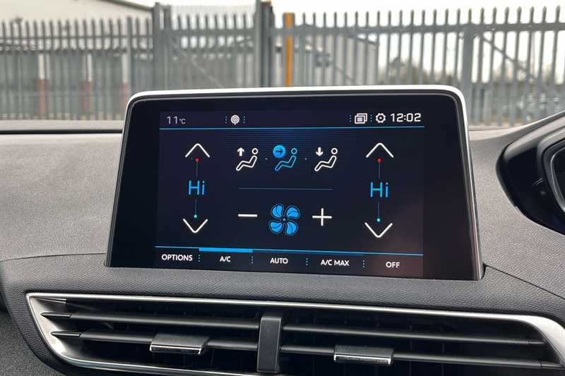 Used Peugeot 5008 2018 for sale - 76928246: Photo 17