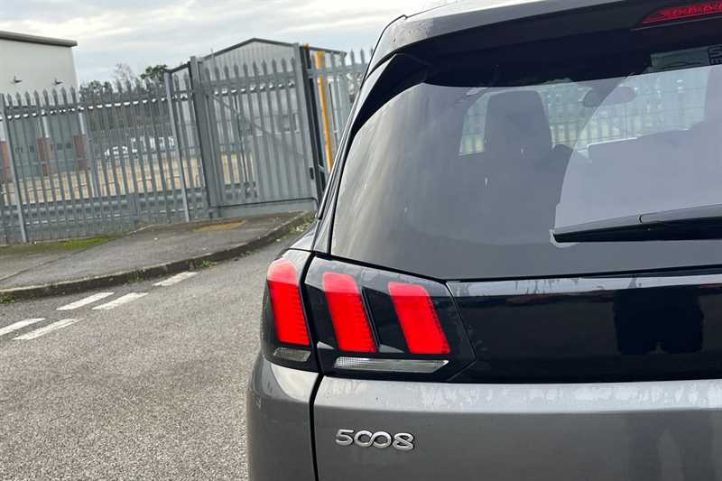 Used Peugeot 5008 2018 for sale - 76928246: Photo 28