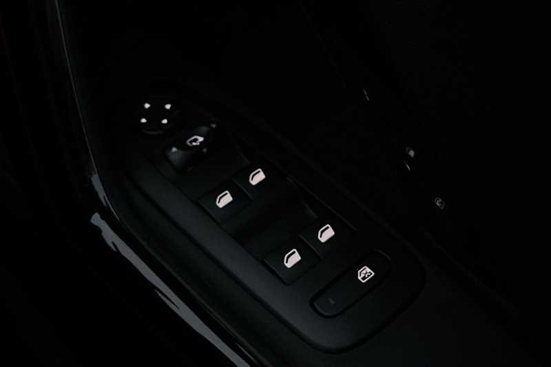 Used Peugeot 2008 2017 for sale - 76459210: Photo 16