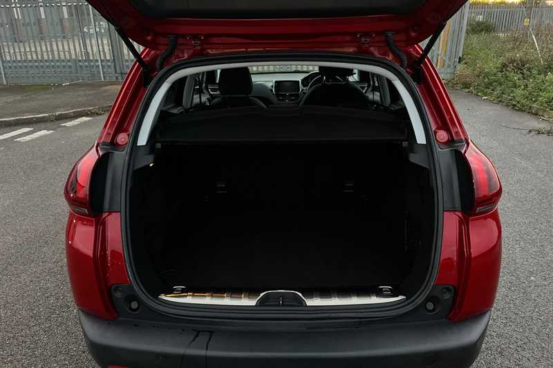 Used Peugeot 2008 2017 for sale - 76459210: Photo 24