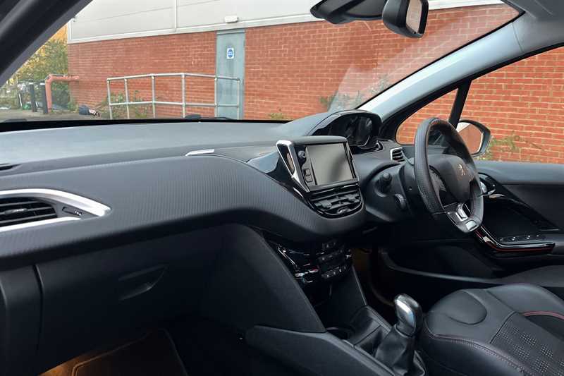 Used Peugeot 208 2017 for sale - 76515065: Photo 13