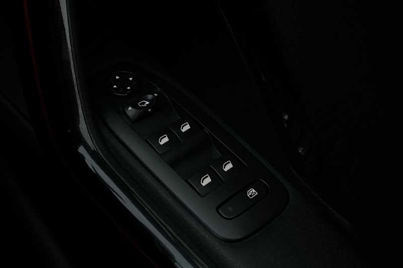 Used Peugeot 208 2017 for sale - 76515065: Photo 16