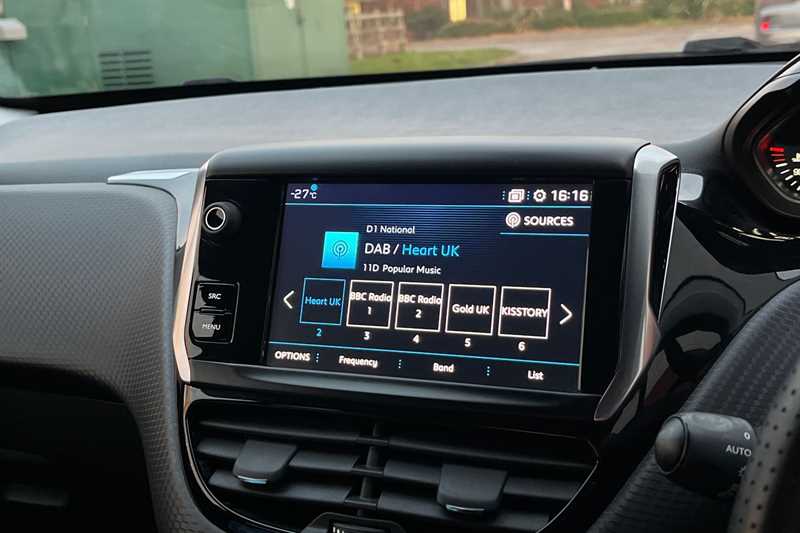 Used Peugeot 208 2017 for sale - 76515065: Photo 17