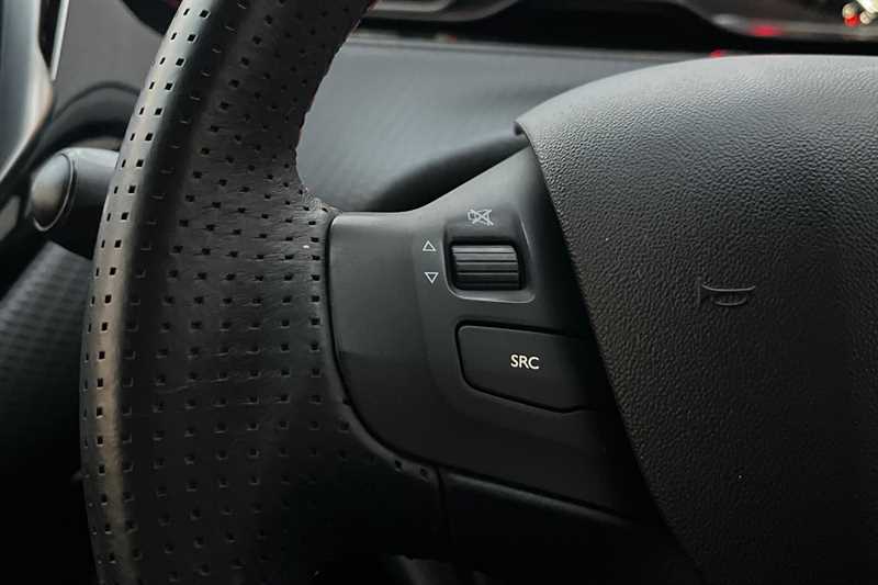 Used Peugeot 208 2017 for sale - 76515065: Photo 21