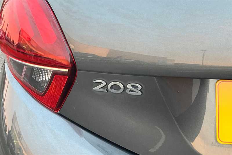 Used Peugeot 208 2017 for sale - 76515065: Photo 27