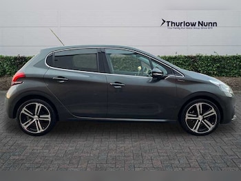 Used Peugeot 208 2017 for sale - 76515065: Photo