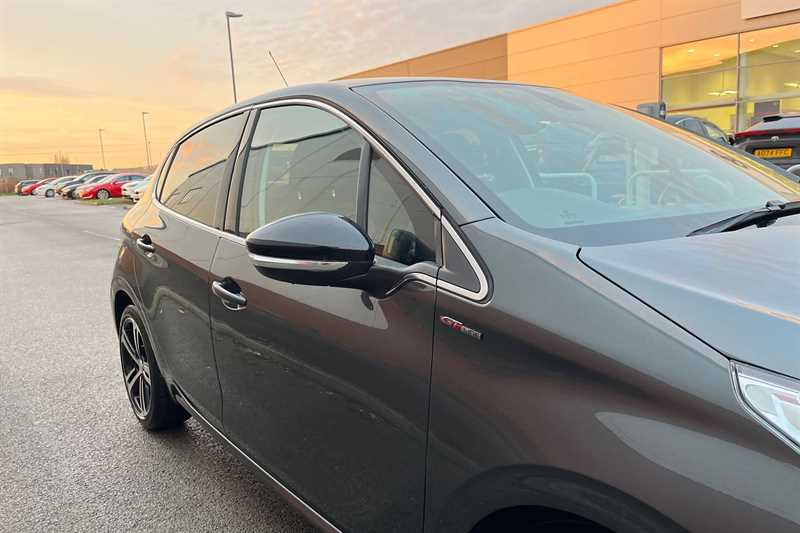 Used Peugeot 208 2017 for sale - 76515065: Photo 38