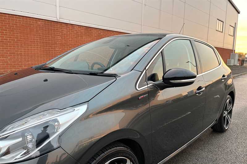 Used Peugeot 208 2017 for sale - 76515065: Photo 45