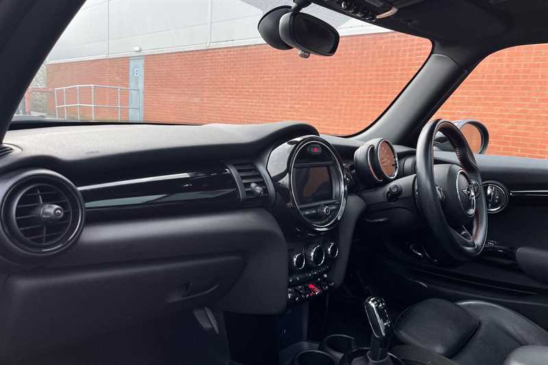 Used MINI Hatch 2019 for sale - 77512900: Photo 13