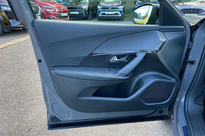 Used Peugeot 2008 2024 for sale - 76804340: Photo 35