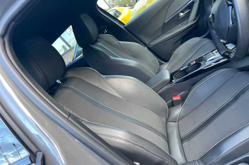 Used Peugeot 2008 2024 for sale - 76804340: Photo 43