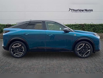 Used Peugeot E-3008 2025 for sale - 76390274: Photo