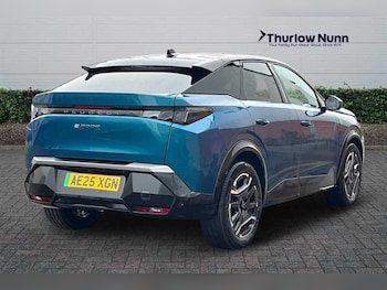 Used Peugeot E-3008 2025 for sale - 76390274: Photo