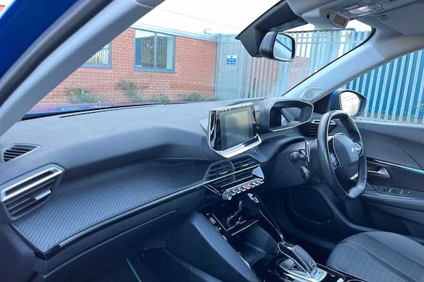 Used Peugeot 2008 2021 for sale - 76168949: Photo 13