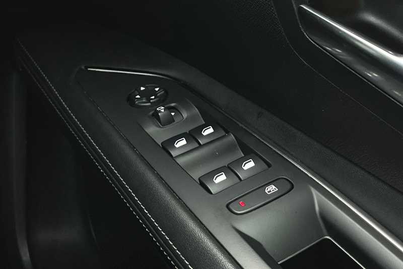 Used Peugeot 3008 2020 for sale - 76328411: Photo 16