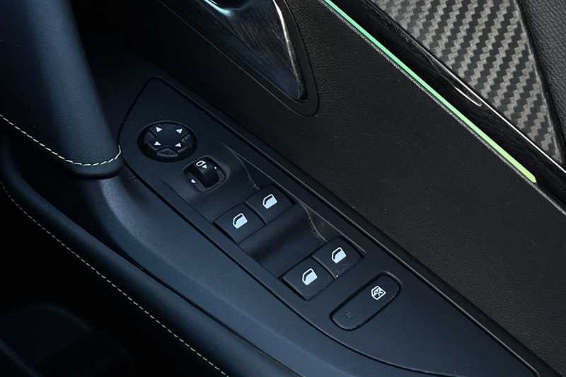 Used Peugeot 2008 2024 for sale - 76125074: Photo 16