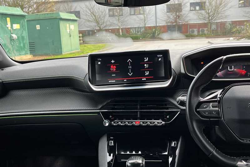 Used Peugeot 2008 2021 for sale - 76842372: Photo 14